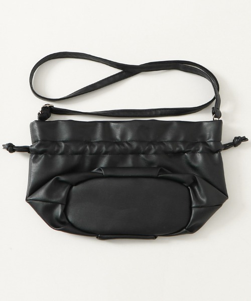 GORGE(ゴージ)の「ミニ巾着ショルダーBAG(ショルダーバッグ・レディース・ブラック/モカ・F)」の6枚目の写真