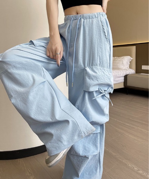 kirakiraShop(キラキラショップ)の「ビッグ ポケット ルーズ カーゴ パンツ(カーゴパンツ・レディース・ブルー/ブラック/ダークグレー/ホワイト/ピンク・S/M)」の13枚目の写真