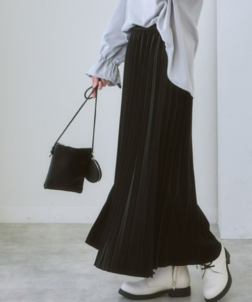 nissen（ニッセン）の「【販売終了】艶アコーディオンプリーツスカート（スカート・レディース・ベージュ/ピンク/ブラック/ブルーグリーン/グレー・S/M/L/LL）」の2枚目の写真