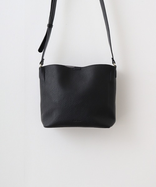 Legato Largo（レガートラルゴ）の「Legato Largo　レトロシボPUショルダーバッグ（ショルダーバッグ・レディース・ブラック/ライトベージュ/ライトブラウン/ミント/ライトグレー・FREE）」の6枚目の写真