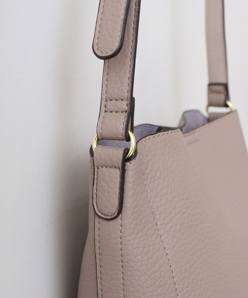 Legato Largo（レガートラルゴ）の「Legato Largo　レトロシボPUショルダーバッグ（ショルダーバッグ・レディース・ブラック/ライトベージュ/ライトブラウン/ミント/ライトグレー・FREE）」の12枚目の写真