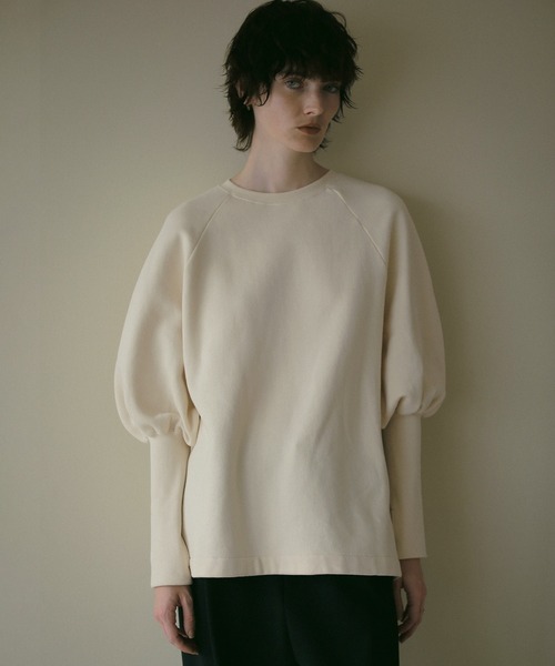 MANOF(マノフ)の「PUFF SLEEVE CUT TOPS(スウェット・レディース・モスグリーン/アイボリー/ブラック・FREE)」の1枚目の写真
