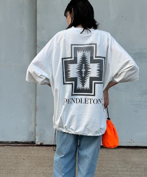 PENDLETON（ペンドルトン）の「[PENDLETON/ペンドルトン] 別注 ドローコード付き ネイティブ柄バックプリントTシャツ（Tシャツ/カットソー・レディース・ホワイト/チャコール/ブラック・XL/L/M/S）」の14枚目の写真