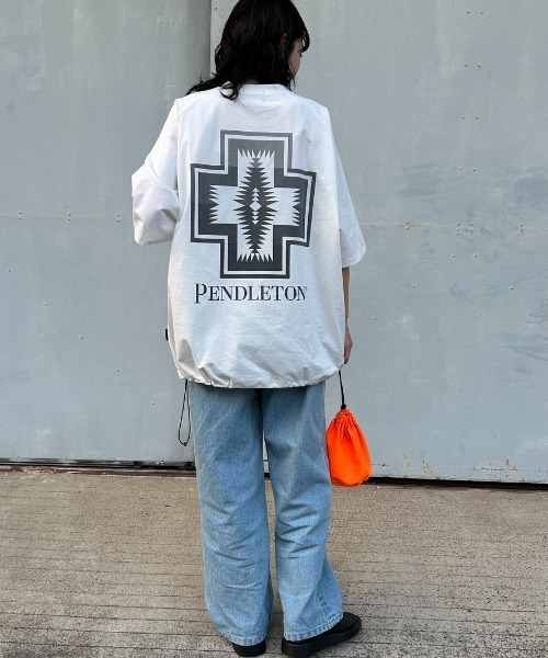 PENDLETON（ペンドルトン）の「[PENDLETON/ペンドルトン] 別注 ドローコード付き ネイティブ柄バックプリントTシャツ（Tシャツ/カットソー・レディース・ホワイト/チャコール/ブラック・XL/L/M/S）」の17枚目の写真