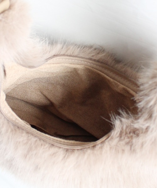 ground green store（グラウンドグリーンストア）の「ground green store / エコファー2WAYバッグ（ショルダーバッグ・レディース・アイボリー/ベージュ・FREE）」の15枚目の写真