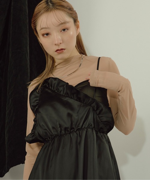 Ezick(エジック)の「Multi-use チュールカフスシアートップス(Tシャツ/カットソー・レディース・ベージュ/レッド/ブラック・FREE)」の6枚目の写真