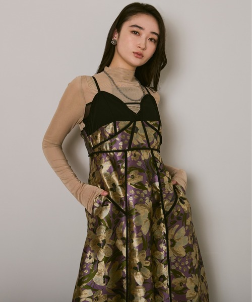 Ezick(エジック)の「Multi-use チュールカフスシアートップス(Tシャツ/カットソー・レディース・ベージュ/レッド/ブラック・FREE)」の12枚目の写真