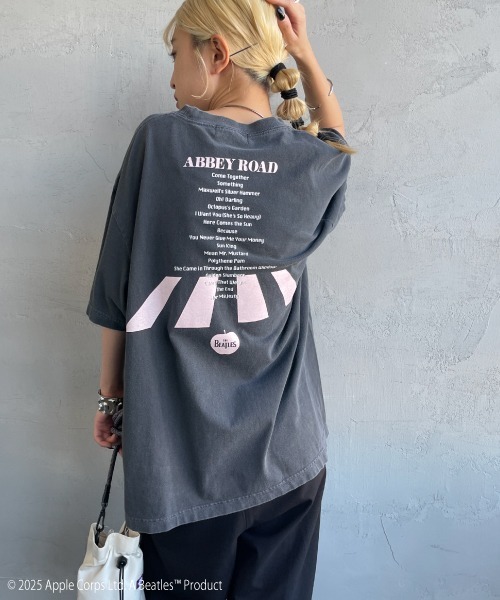 GOOD ROCK SPEED（グッドロックスピード）の「[GOOD ROCK SPEED/グッドロックスピード] 別注 THE BEATLES ロックプリントTシャツ(Abbey Road)（Tシャツ/カットソー・レディース・チャコール・M/L/XL）」の19枚目の写真