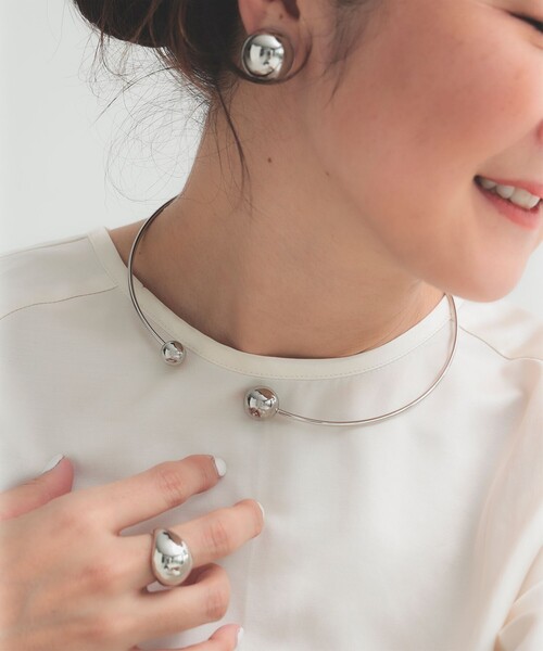 Demi-Luxe BEAMS（デミルクス ビームス）の「【2/5再値下げ】アシンメトリー ボールチョーカー .M（チョーカー・レディース・シルバー・ONE SIZE）」の2枚目の写真