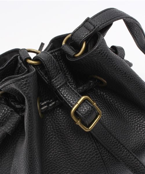 LBC（エルビーシー）の「ロングタッセル巾着ショルダーバッグ（ショルダーバッグ・レディース・ライトブラウン/ブラック・ONE SIZE）」の8枚目の写真