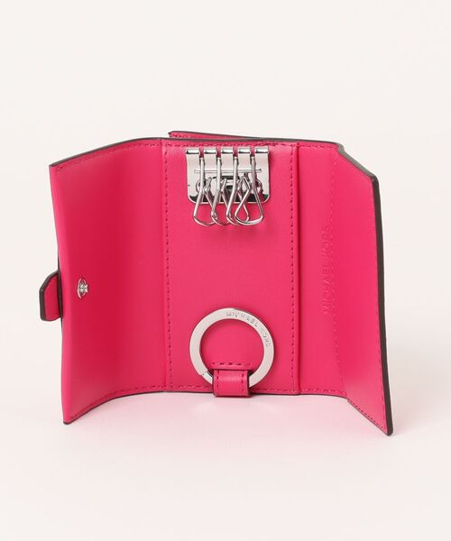 MICHAEL KORS（マイケルコース）の「GREENWICH フラップ キーケース