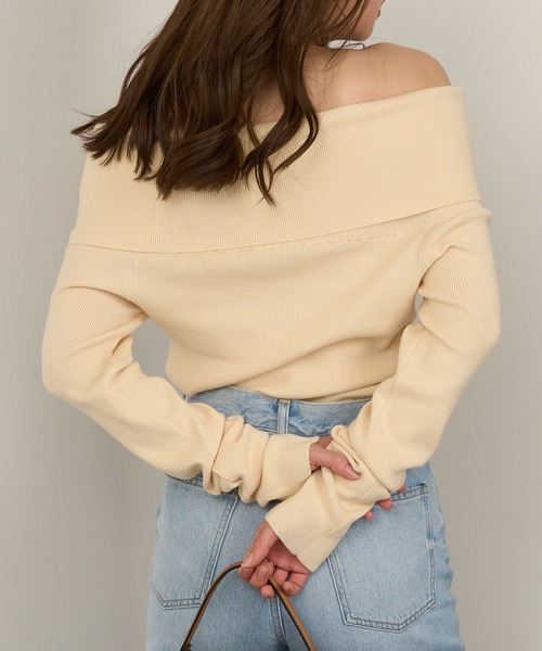 MAGASIN DE MODE Chou Chou（マガジンデモードシュシュ）の「【MAGASIN DE MODE Chou Chou】オフショルダーニットトップス 秋服 ガーリー XNN（ニット/セーター・レディース・アイボリー/ブラック/グレー・FREE）」の7枚目の写真