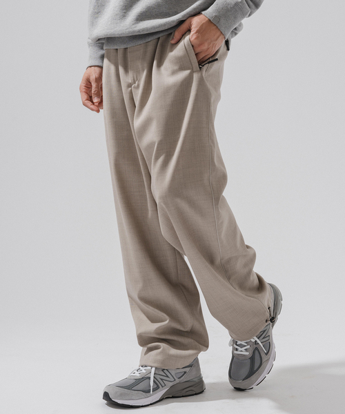 EDIFICE（エディフィス）の「ハイツイスト ジョグパンツ（その他パンツ・メンズ・ブラック/ベージュ・LARGE/MEDIUM）」の2枚目の写真