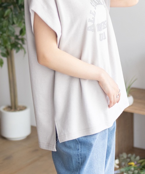 CONVERSE(コンバース)の「CONVERSE ボックスシルエットTシャツ(Tシャツ/カットソー・レディース・ブラック/ベージュ/ブラウン・M/L)」の17枚目の写真