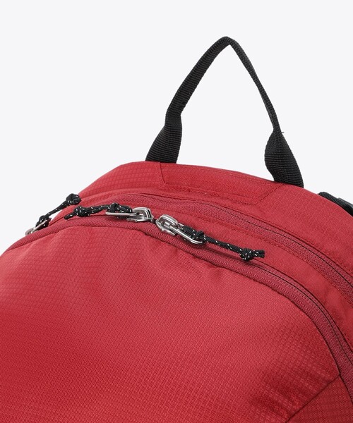 Columbia（コロンビア）の「撥水 Columbia／ティンバーライン25L バックパック（リュック）／コロンビア（バックパック/リュック・レディース・ブラック/レッド・ONE SIZE）」の11枚目の写真