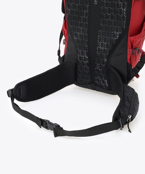 Columbia（コロンビア）の「撥水 Columbia／ティンバーライン25L バックパック（リュック）／コロンビア（バックパック/リュック・レディース・ブラック/レッド・ONE SIZE）」の16枚目の写真