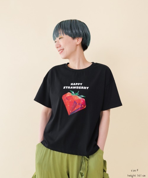 unica（ユニカ）の「ｐｒｉｚｍＴ（Tシャツ/カットソー・レディース・ブラック/オフホワイト・F）」の4枚目の写真