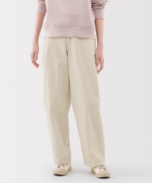 婦人　木の実から作ったカポック混　ワイドテーパードパンツ　生成