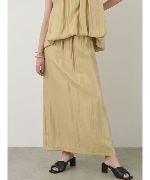 ELENDEEK(エレンディーク)の「シャイニーイージスカート(スカート・レディース・ブラック/ライトブルー/イエロー/ベージュ・01/02)」の4枚目の写真