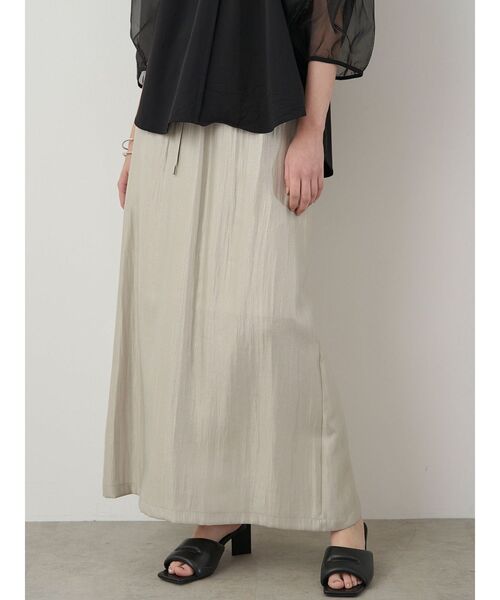 ELENDEEK(エレンディーク)の「シャイニーイージスカート(スカート・レディース・ブラック/ライトブルー/イエロー/ベージュ・01/02)」の8枚目の写真