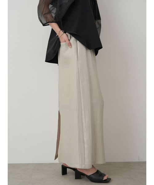 ELENDEEK(エレンディーク)の「シャイニーイージスカート(スカート・レディース・ブラック/ライトブルー/イエロー/ベージュ・01/02)」の9枚目の写真