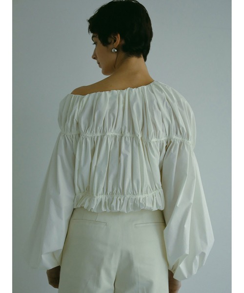 her_ ワンショルダーダギャザーブラウス 完売品 セール】ワンショルダーギャザーブラウス（シャツ/ブラウス