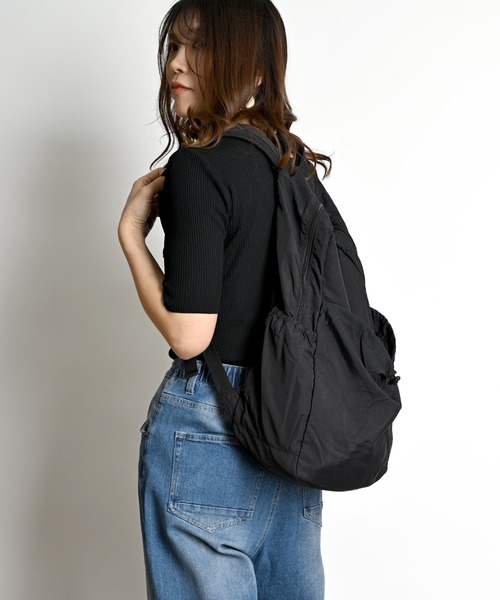 MARAI(マーライ)の「ドローストリング リュック バックパック 撥水加工(バックパック/リュック・レディース・ベージュ/カーキ/ブラック/グレー・フリー)」の12枚目の写真