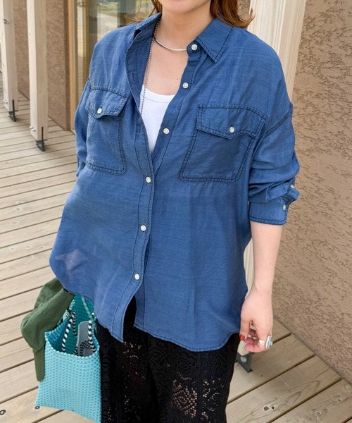 Doux archives(ドゥアルシーヴ)の「シアーデニムシャツ(シャツ/ブラウス・レディース・ブルー/サックスブルー・FREE)」の6枚目の写真