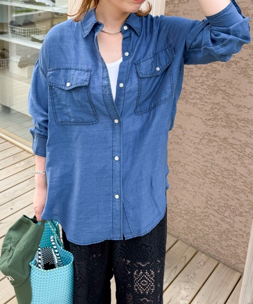 Doux archives(ドゥアルシーヴ)の「シアーデニムシャツ(シャツ/ブラウス・レディース・ブルー/サックスブルー・FREE)」の7枚目の写真