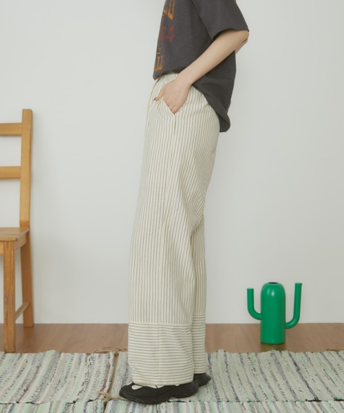 MERLOT(メルロー)の「【ウエストゴム】【動画あり】スイッチングストライプイージーパンツ(その他パンツ・レディース・ブルー/ホワイト・FREE)」の6枚目の写真