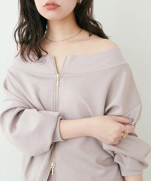 natural couture(ナチュラルクチュール)の「【WEB限定】WZIPふわもちダンボールプルオーバー(Tシャツ/カットソー・レディース・ピンク/オフホワイト/グレイッシュベージュ/チャコールグレー/ベージュ・FREE)」の4枚目の写真