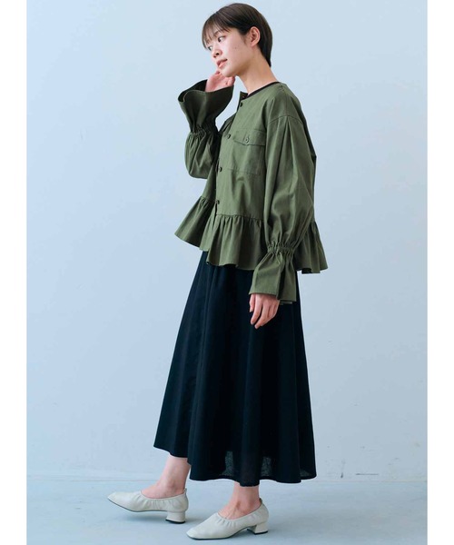 IEDIT（イディット）の「ＩＥＤＩＴ　きくちあつこさんコラボ　フリルミリタリージャケット〈カーキ〉（ミリタリージャケット・レディース・カーキ・LL/3L/M/L/S）」の3枚目の写真