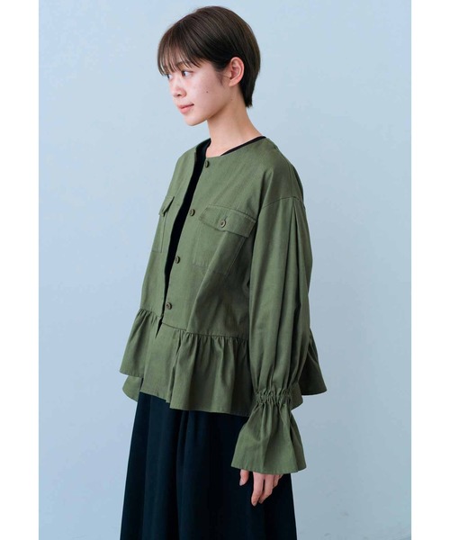 IEDIT（イディット）の「ＩＥＤＩＴ　きくちあつこさんコラボ　フリルミリタリージャケット〈カーキ〉（ミリタリージャケット・レディース・カーキ・LL/3L/M/L/S）」の6枚目の写真