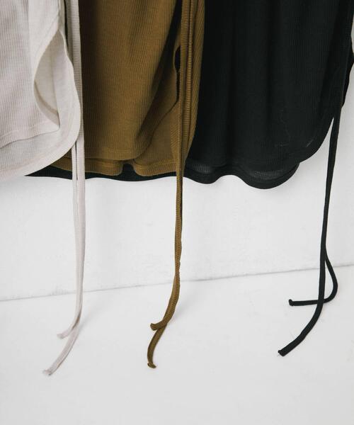 LAATO（ラート）の「string sheer dolman  tee（Tシャツ/カットソー・レディース・ライトグレー/ライトカーキ/ブラック・FREE）」の13枚目の写真