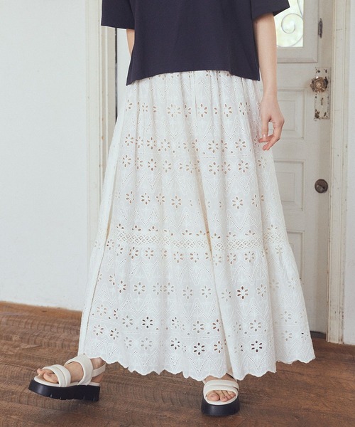 earth music&ecology（アースミュージックアンドエコロジー）の「シフリー刺繍スカート（スカート・レディース・ブラック/アイボリー・FREE）」の10枚目の写真