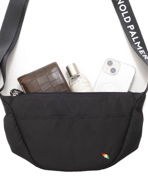 Arnold Palmer（アーノルドパーマー）の「メッシュコンビ ラウンド ショルダーバッグ（ショルダーバッグ・レディース・ブラック/ベージュ/カーキ・F）」の20枚目の写真