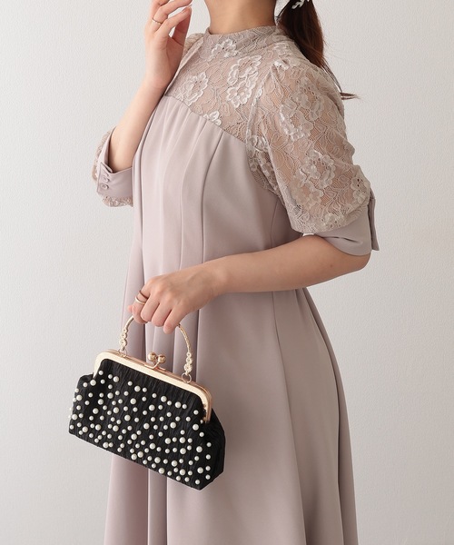 Lace Ladies(レースレディース)の「3WAY メニー パール がま口 パーティーバッグ(クラッチバッグ・レディース・ベージュ/アイボリー/ブラック・FREE)」の9枚目の写真