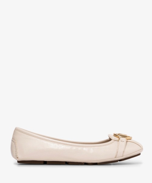 MICHAEL KORS(マイケルコース)の「FULTON モカシン(パンプス・レディース・ベージュ系・5/5.5/6/6.5/7/7.5/8/8.5/9)」の1枚目の写真