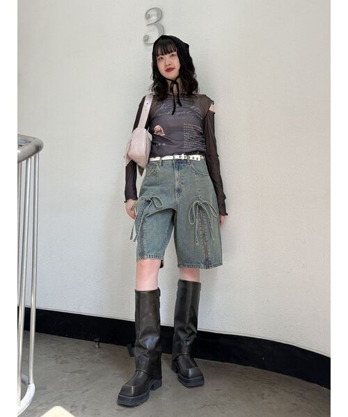 jouetie(ジュエティ)の「カットアウトグラフィックシアートップス(Tシャツ/カットソー・レディース・オフホワイト/ブラック/カーキ・MEDIUM)」の18枚目の写真