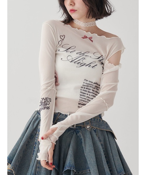 jouetie(ジュエティ)の「カットアウトグラフィックシアートップス(Tシャツ/カットソー・レディース・オフホワイト/ブラック/カーキ・MEDIUM)」の1枚目の写真