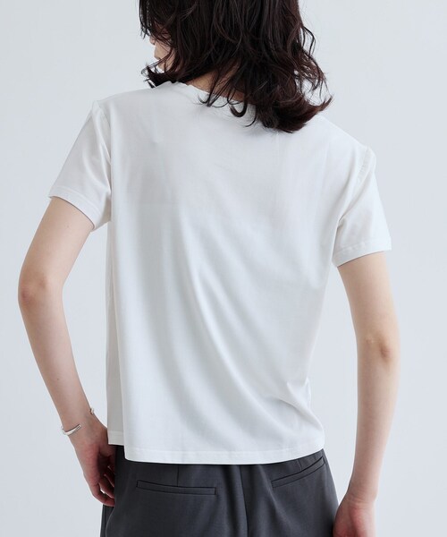 GALLEST(ギャレスト)の「◆パール調ロゴTシャツ(Tシャツ/カットソー・レディース・ホワイト/ブラック・38)」の6枚目の写真