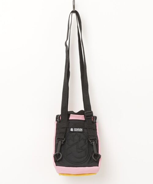 DSQUARED2(ディースクエアード)の「Invicta small Bag/0251(ショルダーバッグ・レディース・ピンク系その他・FREE)」の2枚目の写真