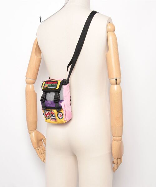 DSQUARED2(ディースクエアード)の「Invicta small Bag/0251(ショルダーバッグ・レディース・ピンク系その他・FREE)」の5枚目の写真