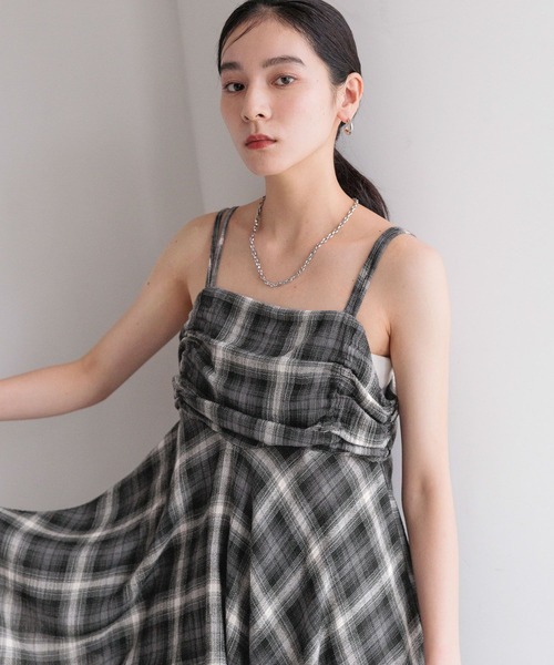 LOWRYS FARM（ローリーズファーム）の「オンブレチェックキャミチュニック　579492（Tシャツ/カットソー・レディース・チャコールグレー/レッド・FREE）」の7枚目の写真