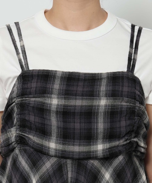 LOWRYS FARM（ローリーズファーム）の「オンブレチェックキャミチュニック　579492（Tシャツ/カットソー・レディース・チャコールグレー/レッド・FREE）」の13枚目の写真