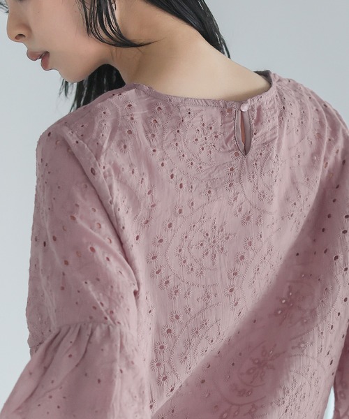 itto...(イット)の「フリル袖スカラップレースブラウス(Tシャツ/カットソー・レディース・ブラック/ベージュ/オフホワイト/ダークパープル・M/L)」の13枚目の写真