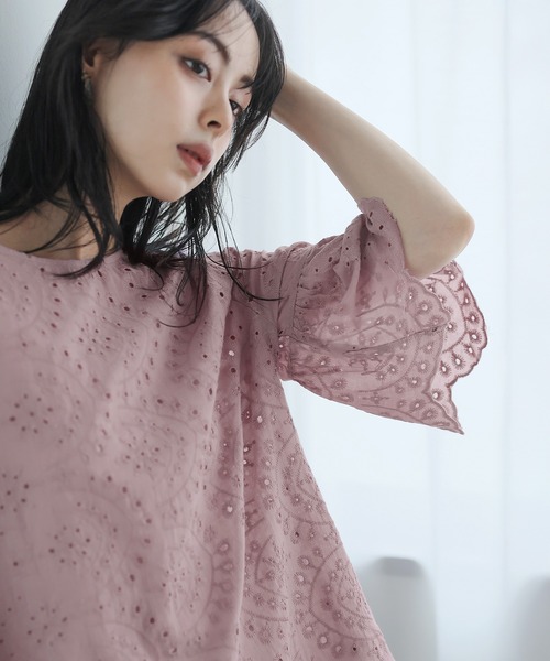 itto...(イット)の「フリル袖スカラップレースブラウス(Tシャツ/カットソー・レディース・ブラック/ベージュ/オフホワイト/ダークパープル・M/L)」の14枚目の写真