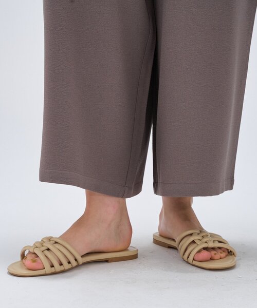 cloenc（クロエンス）の「【手洗い可】キーネックオーバーサロペット（サロペット/オーバーオール・レディース・ブラック/ブラウン系その他・02）」の4枚目の写真