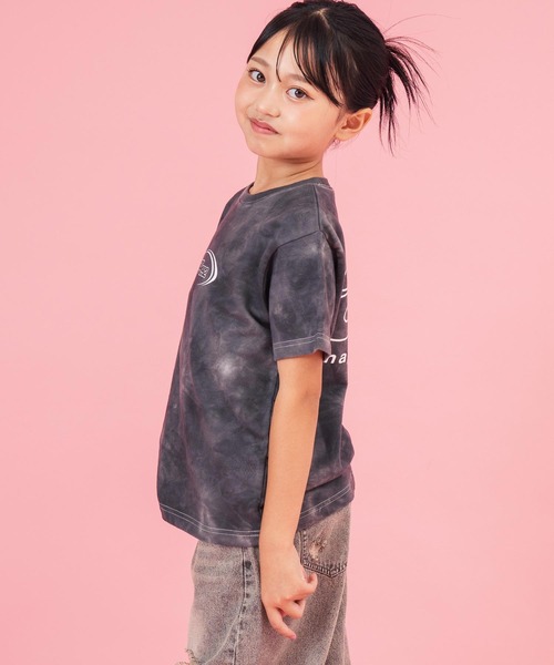 ANAP kids(アナップキッズ)の「ミニ裏毛 タイダイ柄 ロゴTシャツ【親子お揃い】(Tシャツ/カットソー・キッズ・ベージュ/ブラック系その他/グレー・130cm/120cm/110cm)」の18枚目の写真