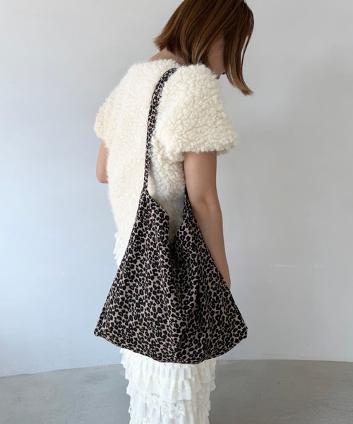 SANSeLF(サンセルフ)の「【SANSeLF】レオパード柄 ショルダートートバッグ saa25a029(トートバッグ・レディース・アイボリー/ベージュ・FREE)」の1枚目の写真